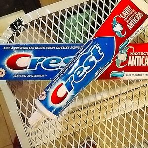 Crest cavity protection toothpaste